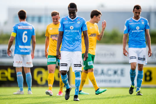 Akinsola Akinyemi of Sandnes Ulf looks dejected