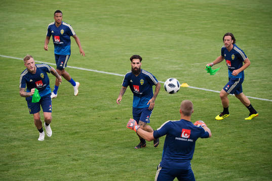 John Guidetti, Martin Olsson, Jimmy Durmaz, goalkeeper