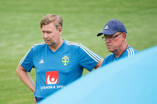 Assistant coach Peter Wettergren and head coach Janne