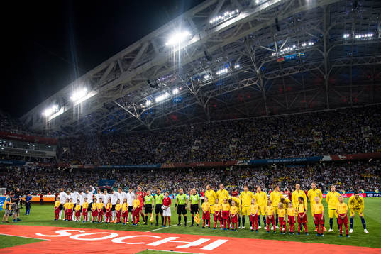 Lineup prior the FIFA World Cup group stage match between