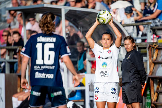 Rosengårds Alexandra Lowe Riley mot Linköpings Nicoline