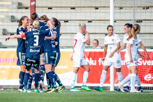 Linköpings spelare jublar