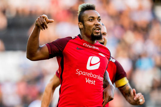 Bismar Acosta of Brann celebrates