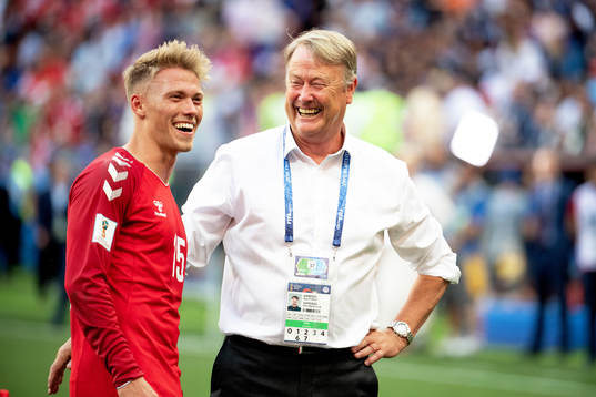 Viktor Fischer and head coach Åge Hareide of Denmark