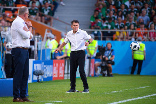 Head coach Juan Carlos Osorio  of Mexico