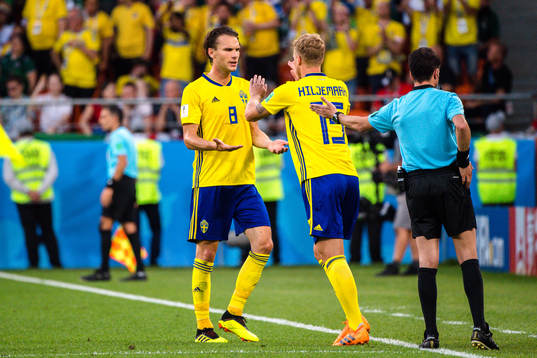 Albin Ekdal and Oscar Hiljemark of Sweden