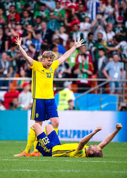 Emil Forsberg and Ola Toivonen of Sweden celebrates