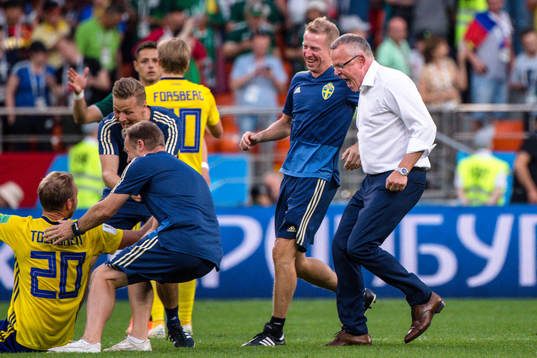 head coach Janne Andersson of Sweden celebrates