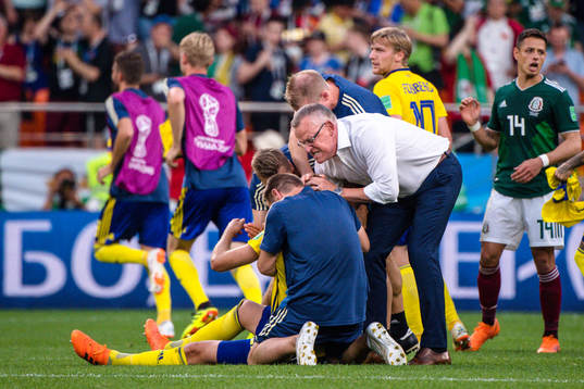 head coach Janne Andersson of Sweden celebrates