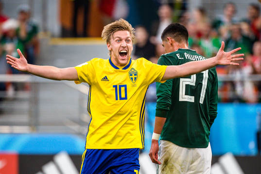 Emil Forsberg of Sweden celebrates the 0-3 goal