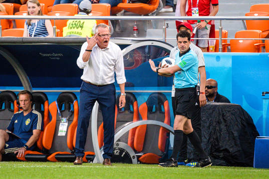 head coach Janne Andersson of Sweden reacts