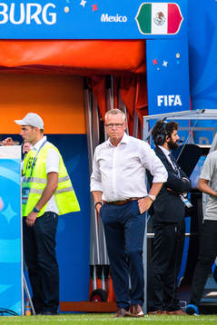 head coach Janne Andersson of Sweden