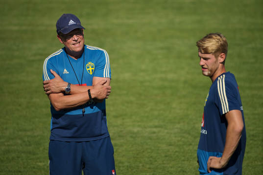 Head coach Janne Andersson and Filip Helander of the