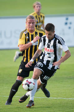 IFK Hässleholms Fabian Welander i matchen i division 2