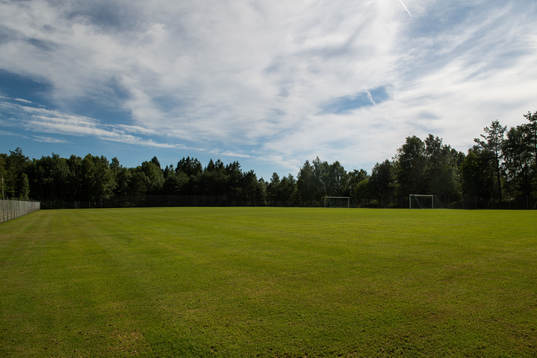 Vy över B-plan på anläggningen för fotbollslaget