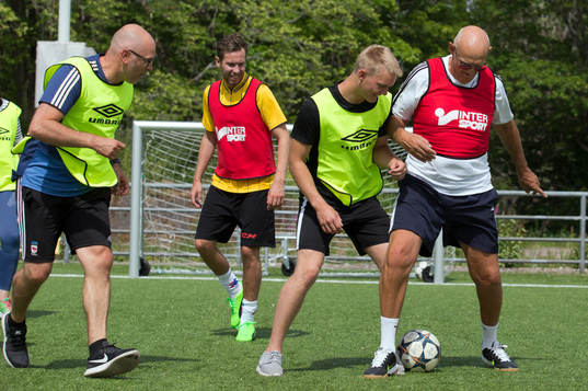 Urban Ivarsson, X, X och Sven Persson deltar i ett