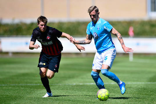 Midtjyllands Mads Døhr Thychosen och Malmö FFs Sören
