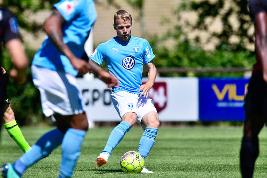 Malmö FFs Oscar Lewicki