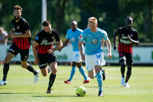 Malmö FFs Anders Christiansen with the ball against