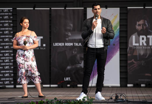 Felicia Margineanu (v) och Goran Asaad (h) håller tal