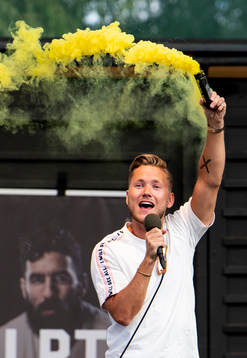 Viktor från Samir 6 Viktor uppträder