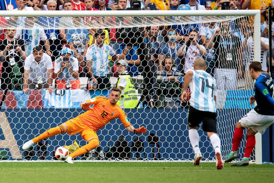 Antoine Griezmann of France scores 1-0