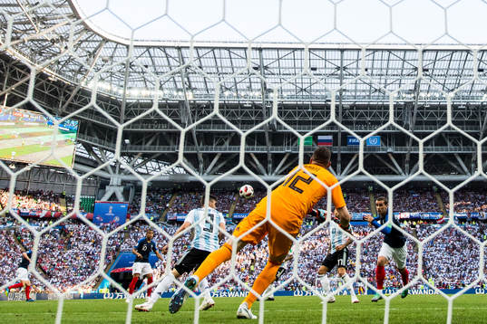 Benjamin Pavard of France scores 2-2