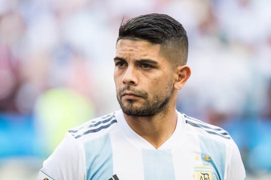 Ever Banega of Argentina prior the FIFA World Cup round of