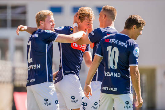Kristian Thorstvedt of Viking celebrates with his teammates