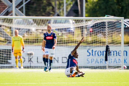 Usman Sale of Viking with an injury