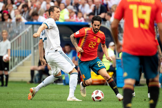 Isco of Spain and Roman Zobnin of Russia