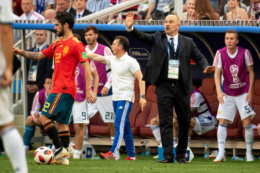 head coach Stanislav Cherchesov of Russia