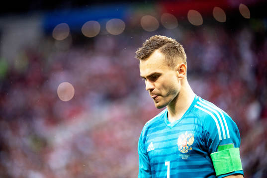 goalkeeper Igor Akinfeev of Russia