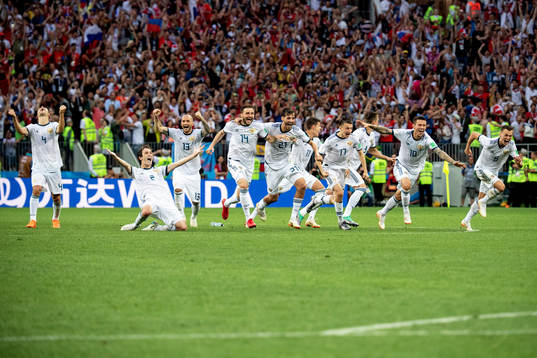 Players of Russia celebrates