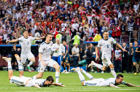 Players of Russia celebrates