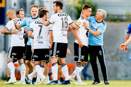 Kåre Ingebrigtsen, head coach of Rosenborg, celebrates