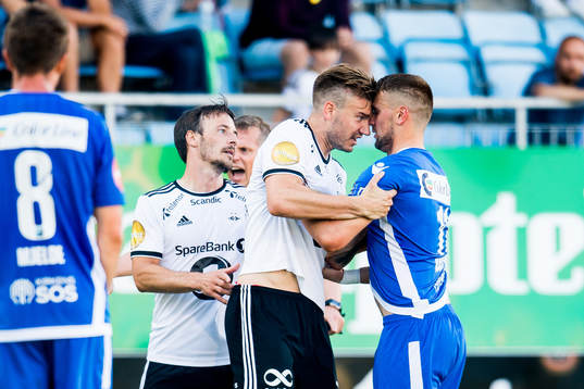 Nicklas Bendtner of Rosenborg and Flamur Kastrati of