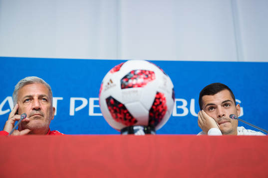 Head coach Vladimir Petkovic and Granit Xhaka of the Swiss