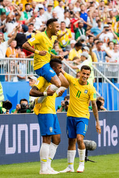 Neymar of Brazil celebrates the 1-0 goal with his teammates