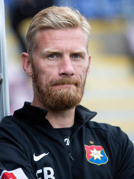 Örgrytes tränare Sören Börjesson innan fotbollsmatchen