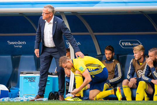 Head coach Janne Andersson and Emil Krafth