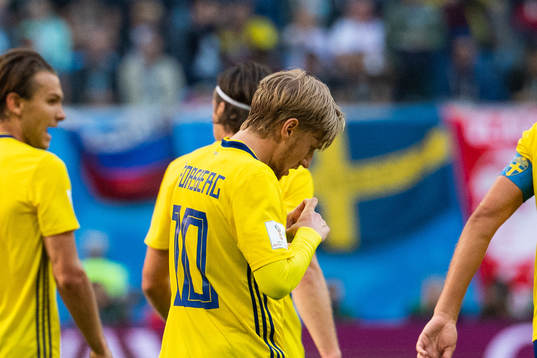 Emil Forsberg makes a heart with his hands