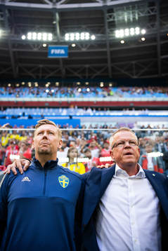 Assistant coach Peter Wettergren and head coach Janne