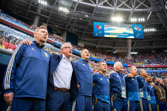 Assistant coach Peter Wettergren and head coach Janne