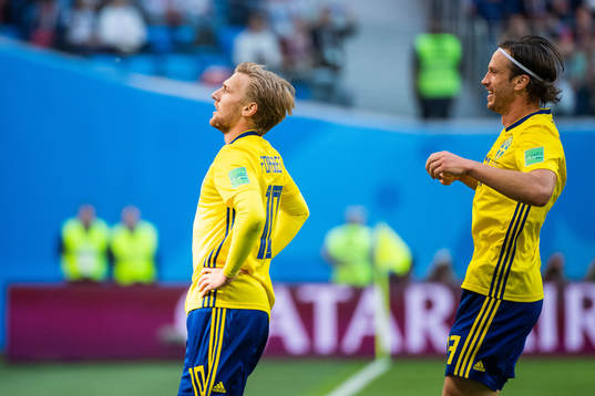Emil Forsberg of Sweden celebrate