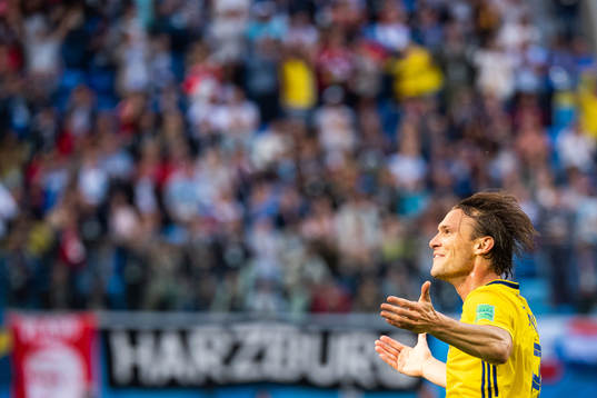 Albin Ekdal of Sweden celebrate