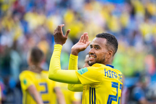 Isaac Kiese Thelin of Sweden celebrate