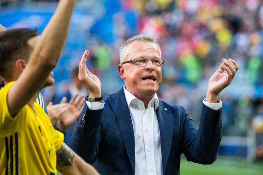 Head coach Janne Andersson of Sweden celebrate