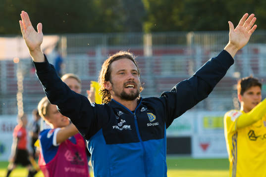 Sundsvalls Linus Hallenius jublar