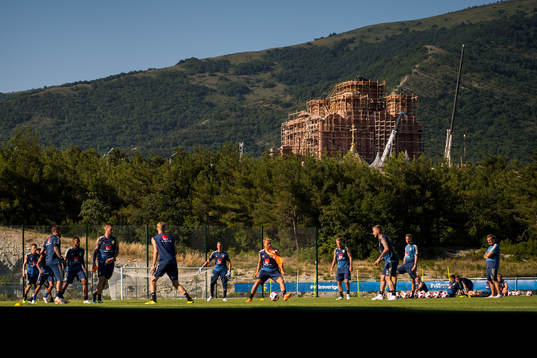 Bläddra bland fler bilder av Football, World Cup 2018, Day 21, Sweden, Practice & Mixed Zone 